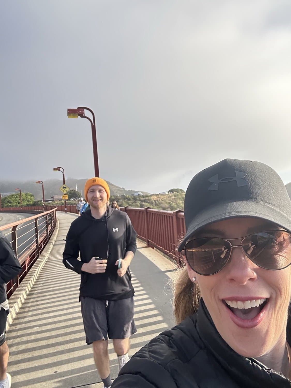Golden Gate Run — runners on the bridge